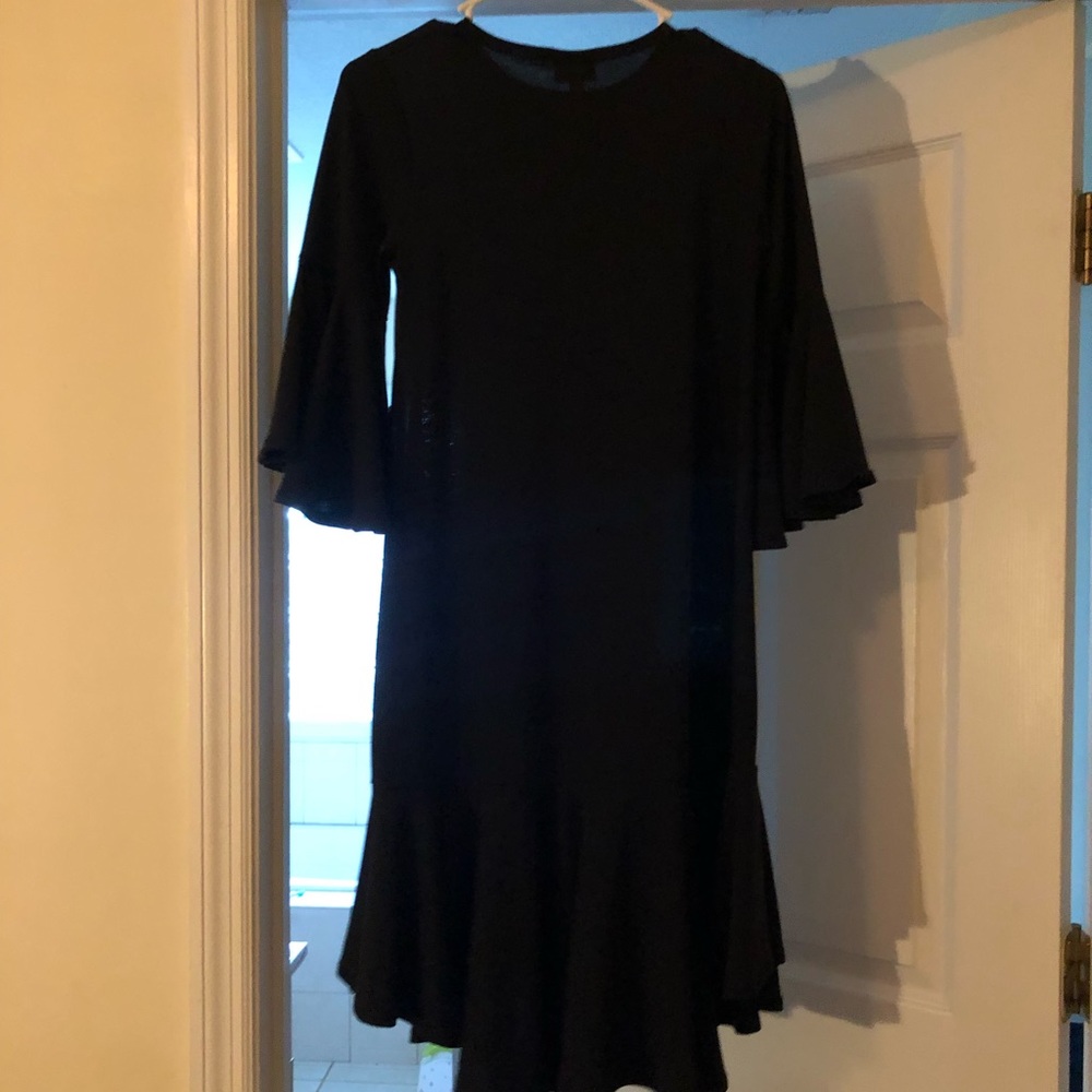 Elegant black Maureen